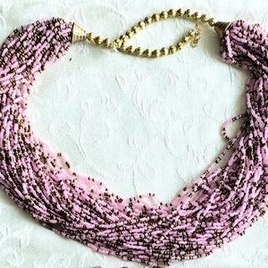 Eye candy LA Blush pink necklace